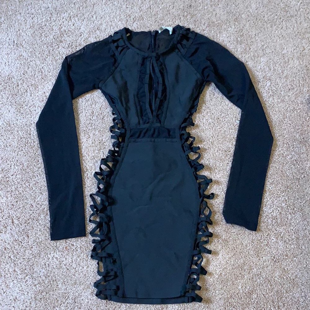 Cut out sexy bandage dress.